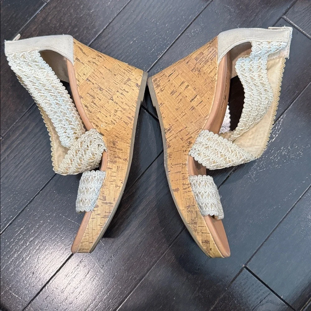 Montego Bay Club Tally beige woven wedge sandal Size 9.5